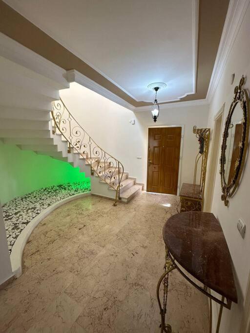 Villa Gold Da Oezel Havuzlu Muhtesem
