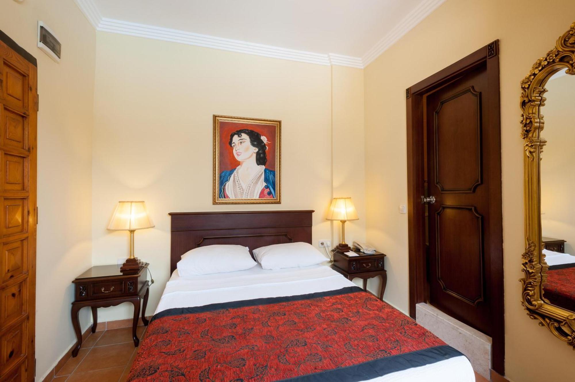 Antique Palace Museum (adults Only) Hotel