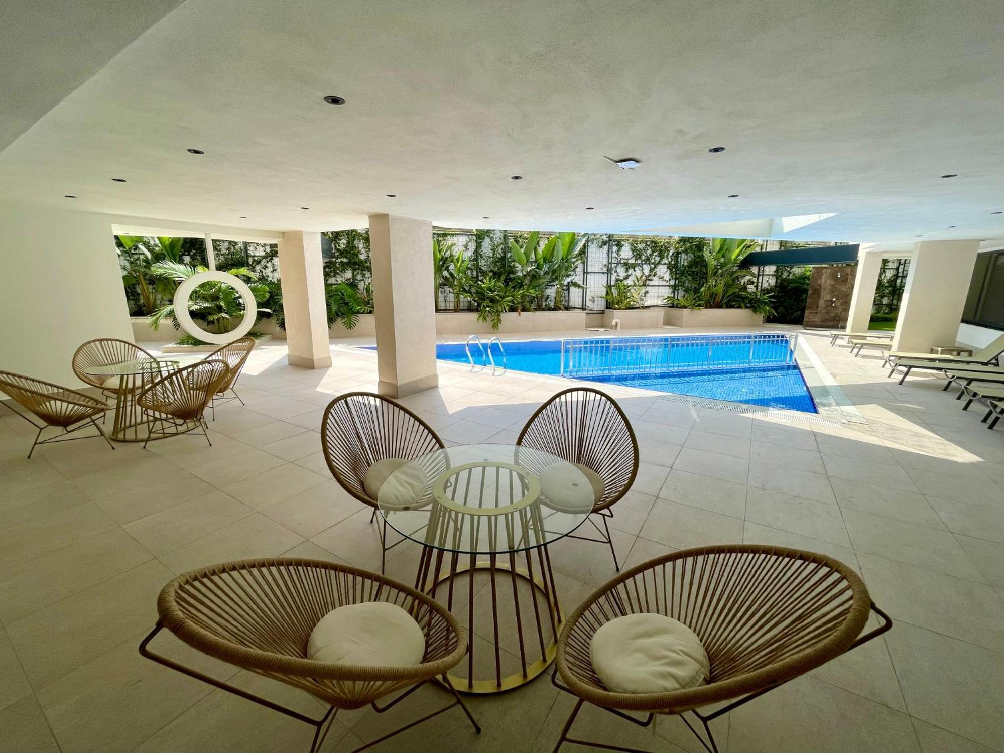 Luxury 1bd Flat 300m To The *
