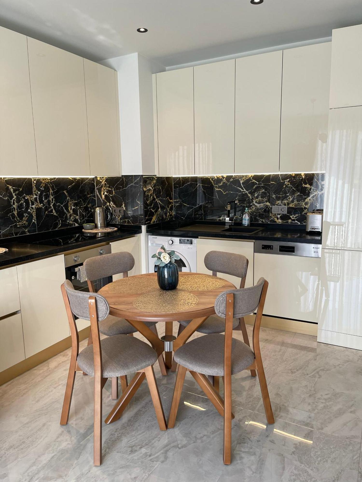 Apartment Luxury 1bd Flat 300m To The Alanya