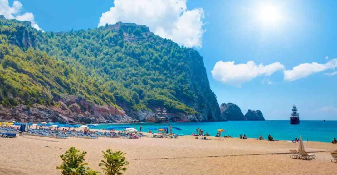 Alyildiz Alanya'da Sik