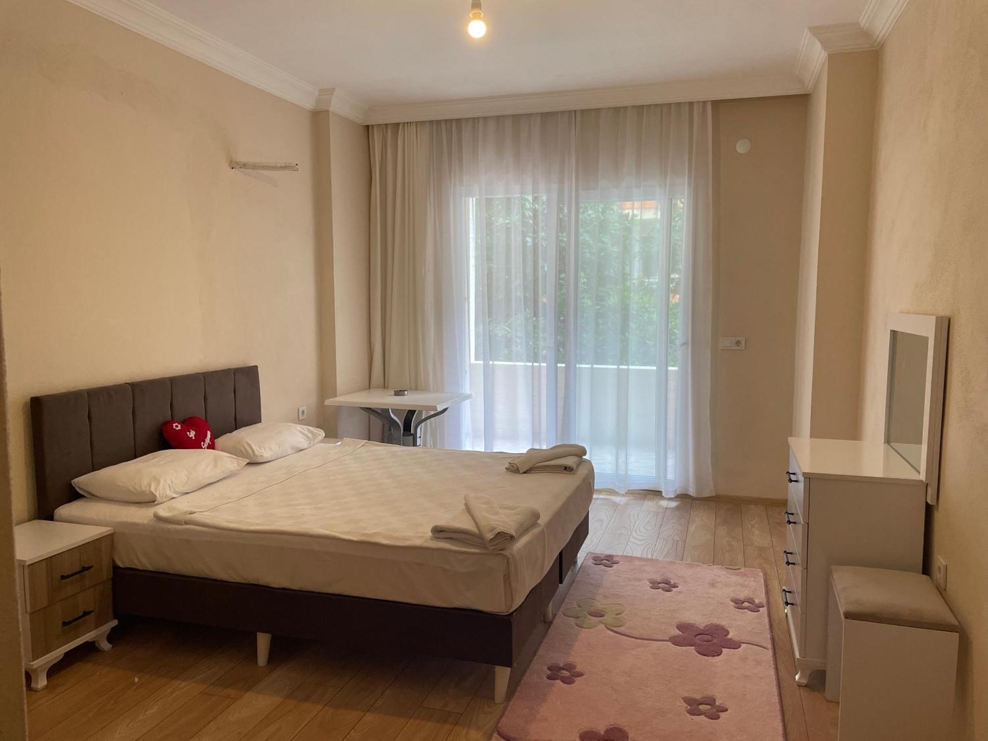 Aparthotel Select & 3*