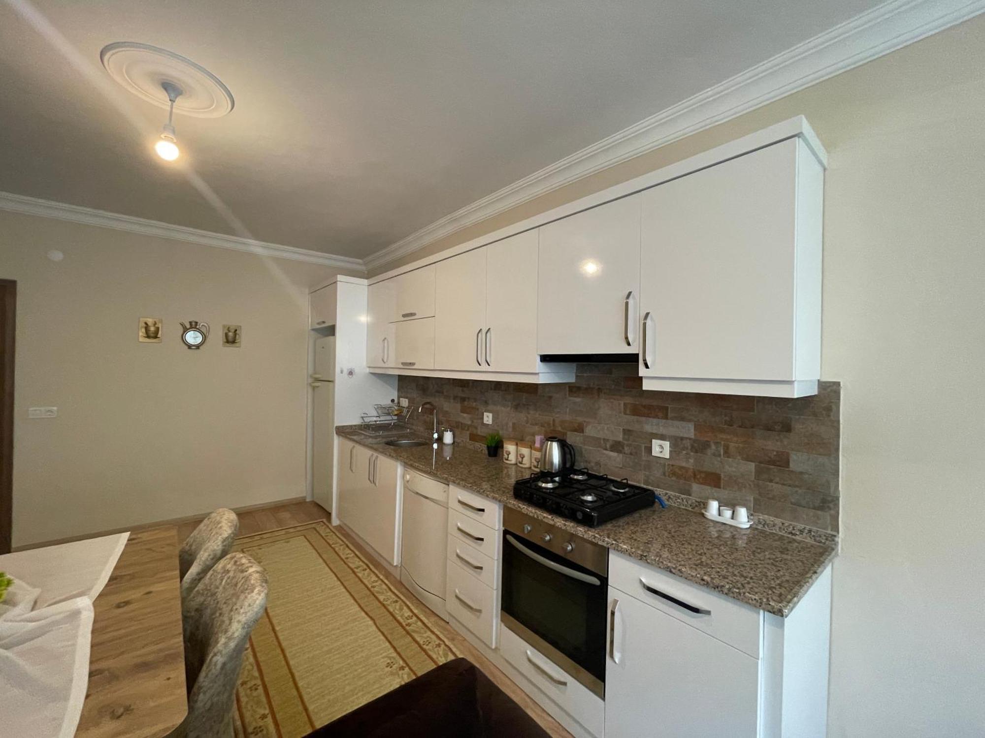 Aparthotel Select & 3*