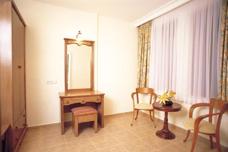 Lejlighedshotel Amber-rose 3*