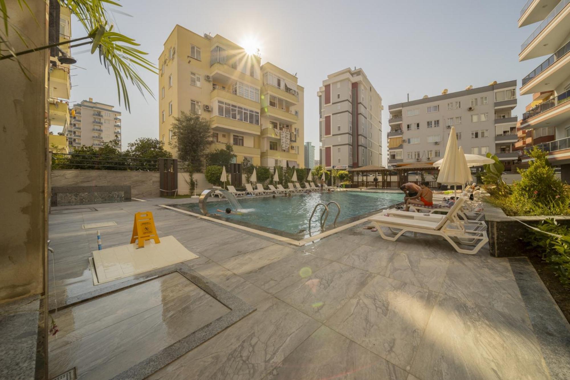 Pleasant Flat Within 5 Min To The Beach With Balcony In Apartment Alanya