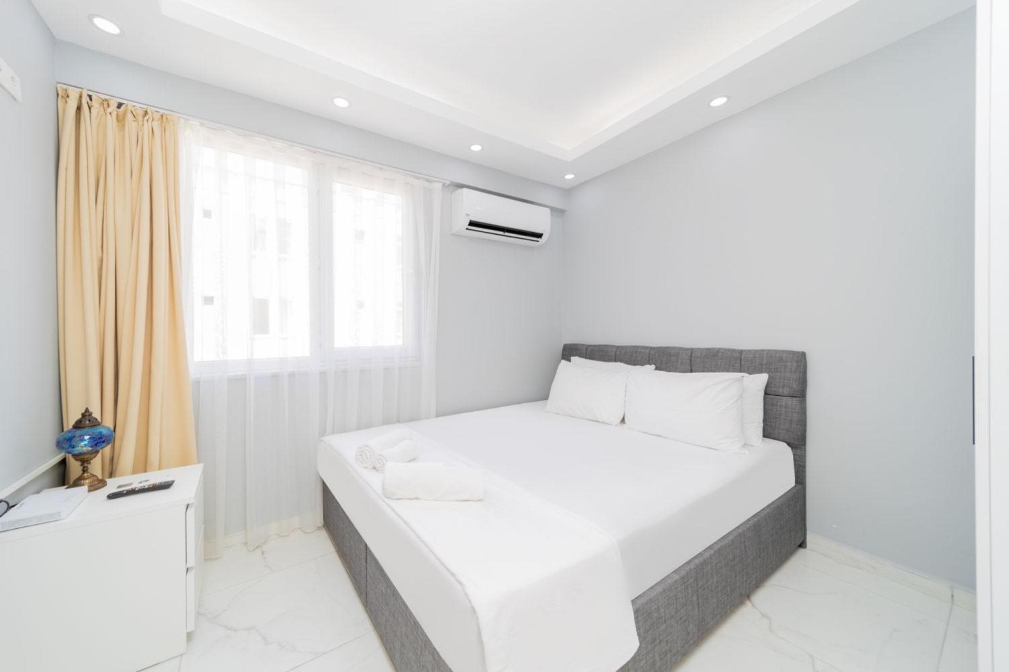 Apartment Cozy Flat W Balcony 5 Min To Beach In *