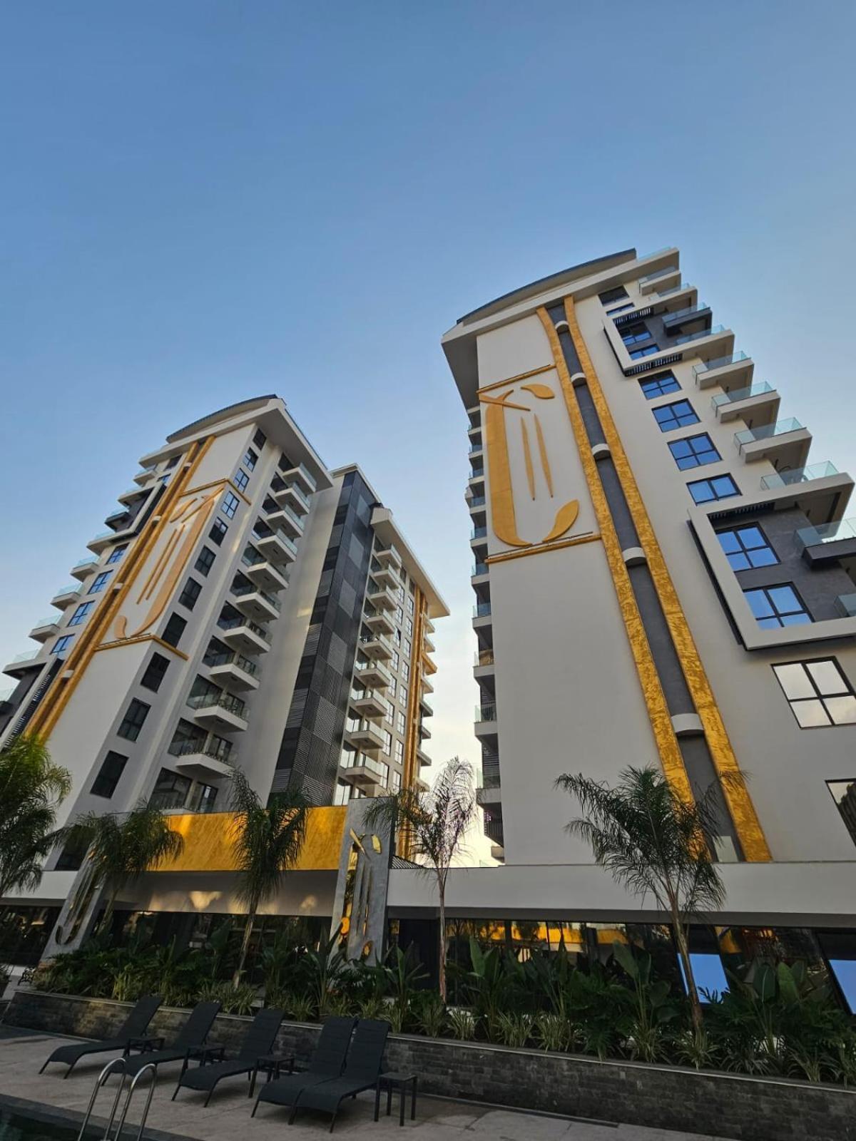 Cebeci Towers Mahmutlar Luxury Appartement *