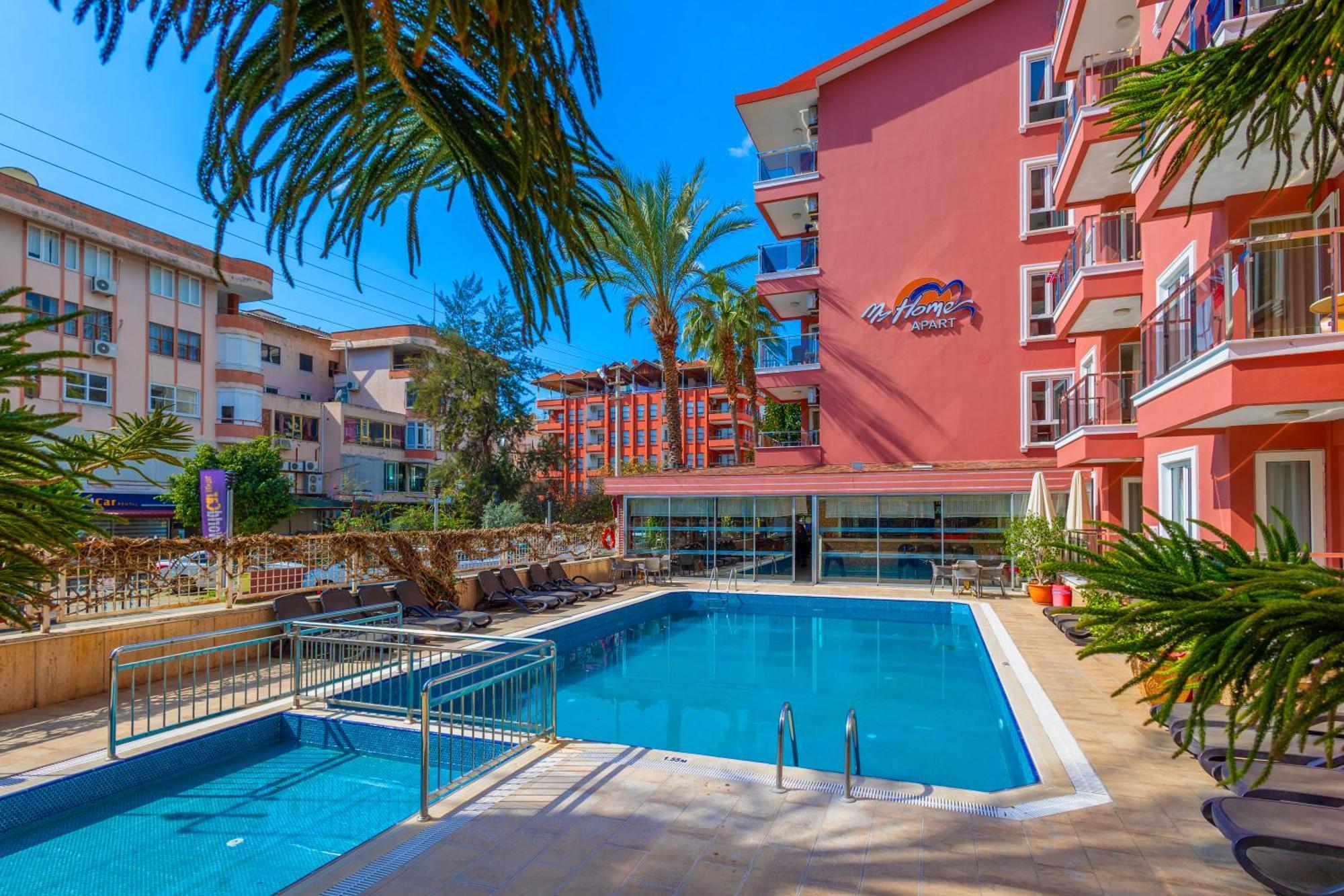 My Aparthotel 3*