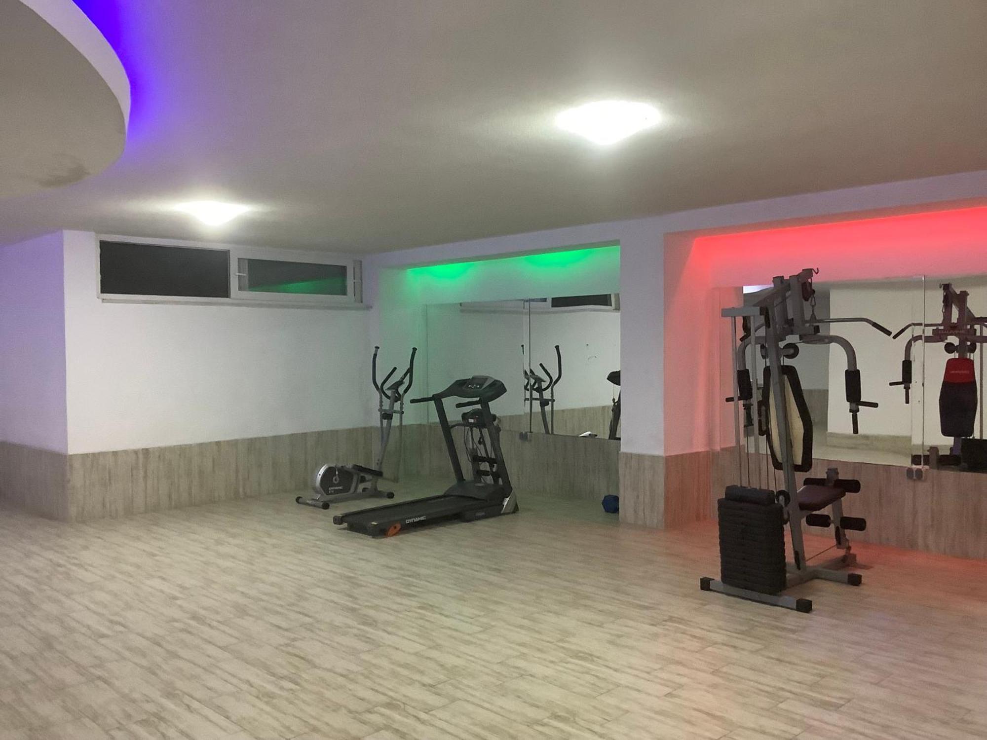 Apartment White Gold