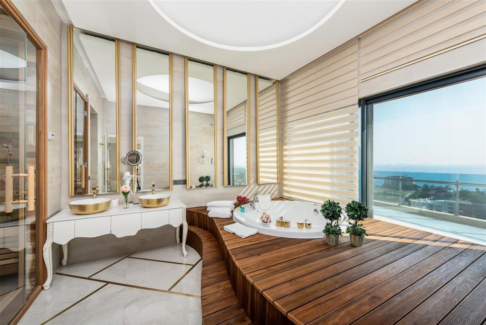 Elite Luxury & Hotel