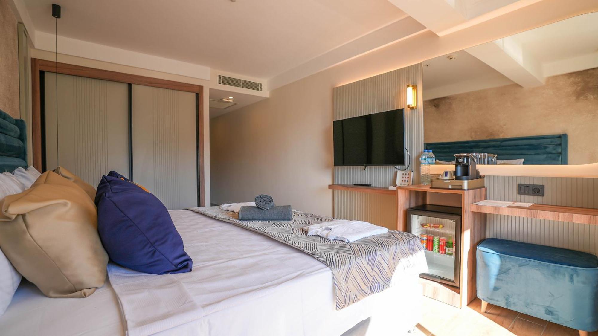 Ada Port Adults Only Hotel