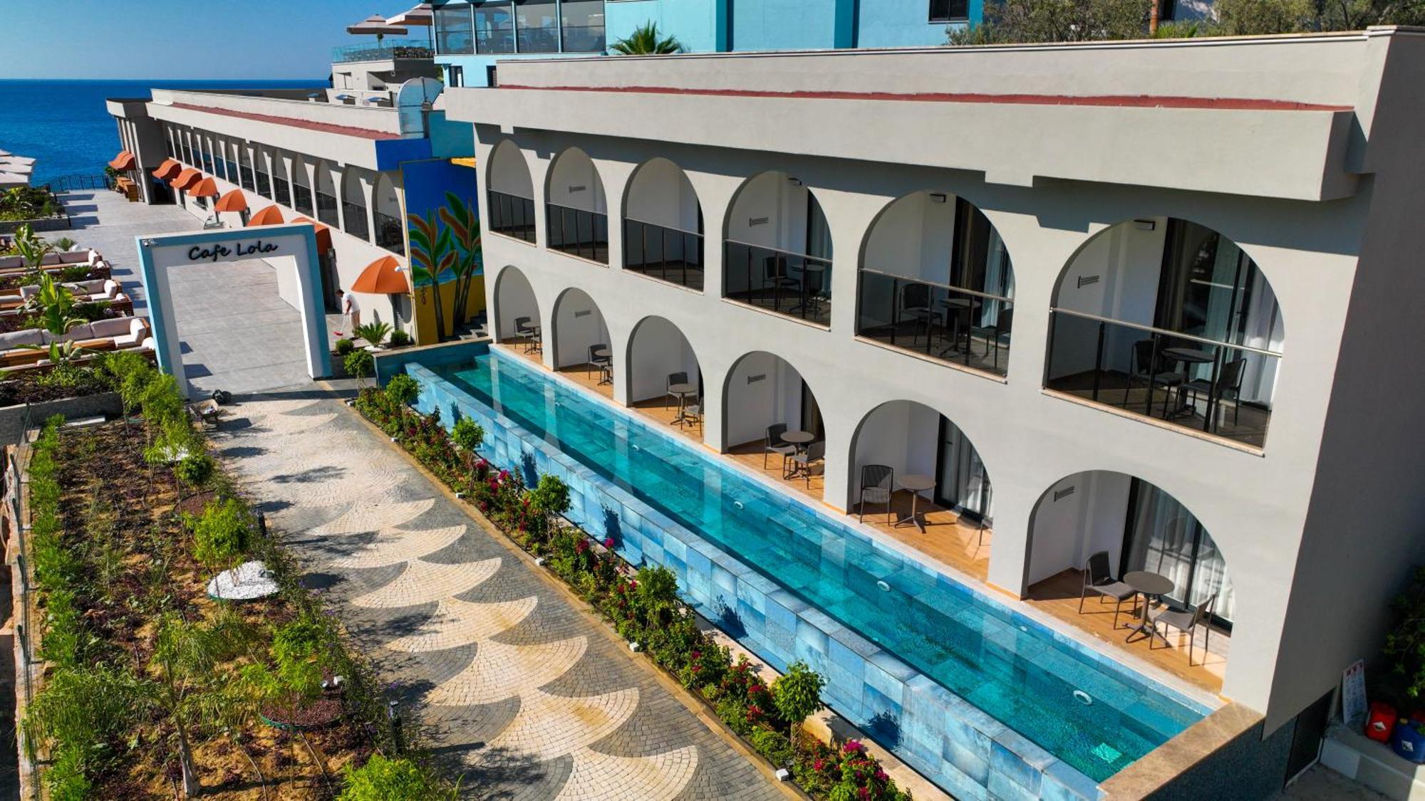 Ada Port Adults Only Hotel