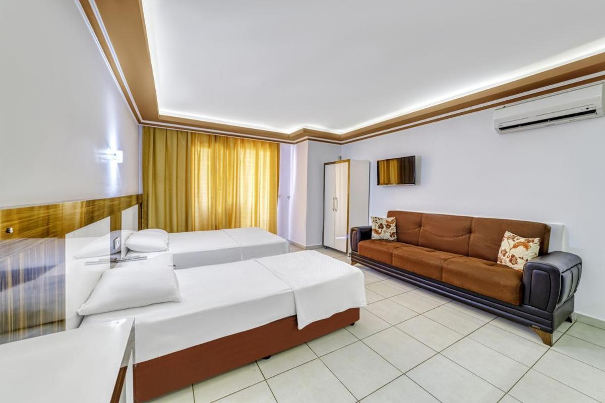 Uestuen Aparthotel *