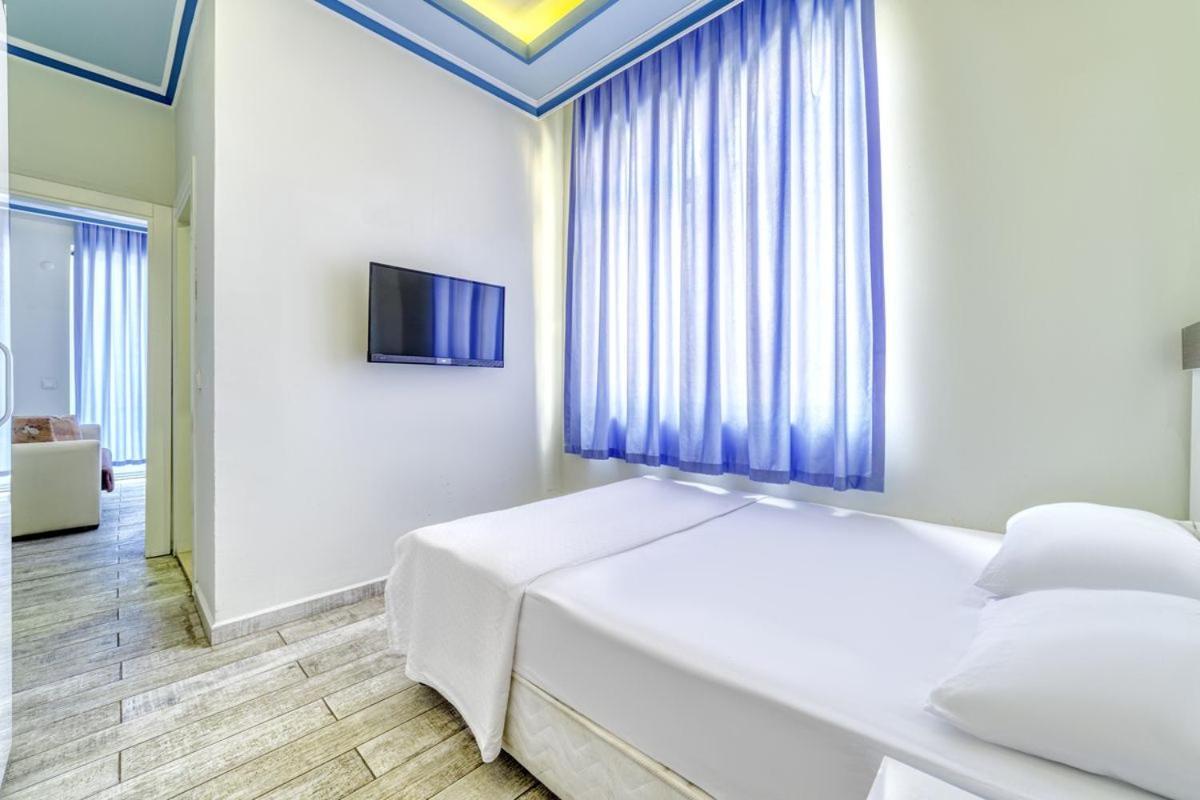 Uestuen Aparthotel