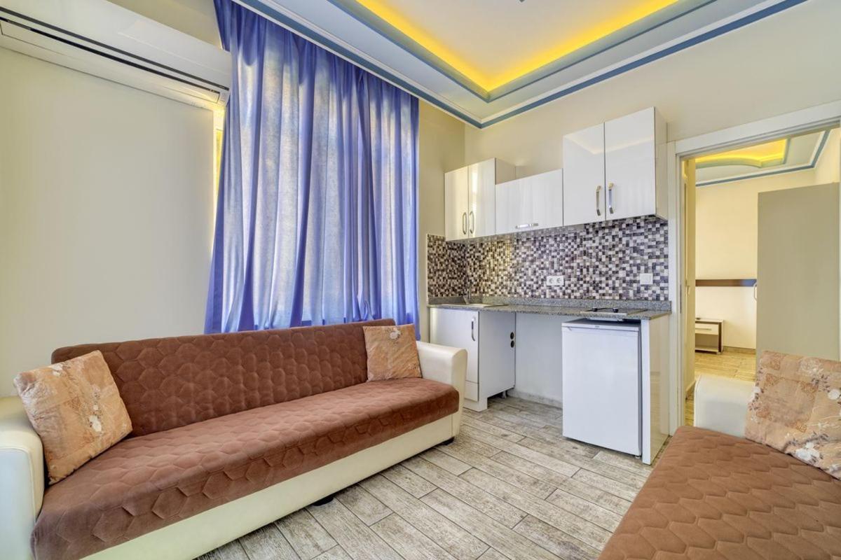 Uestuen Aparthotel *