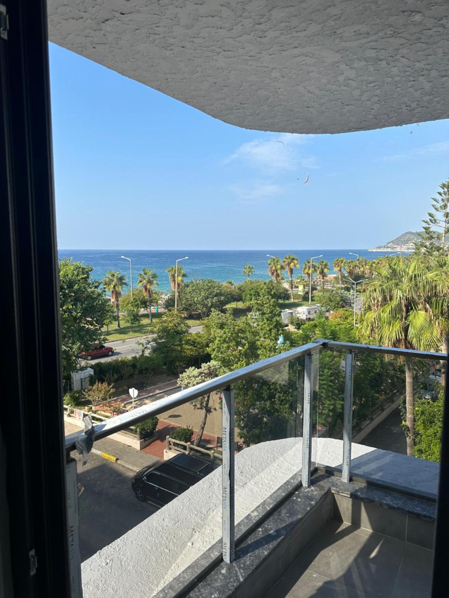 Cleopatra View