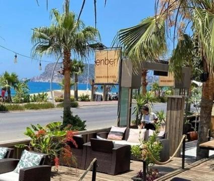 Hygge Flat With Heated Floors & Sunny Balcony! Daire