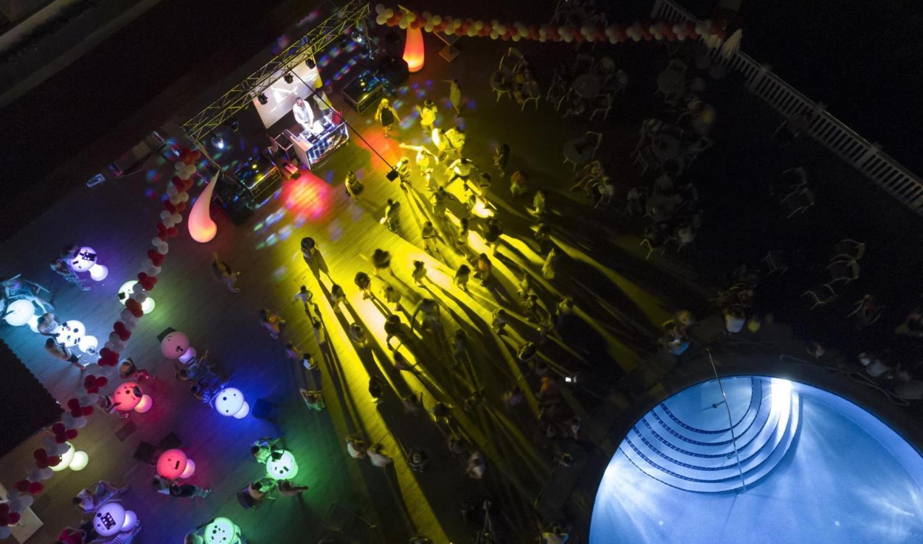 Otel Club Paradiso & 5*
