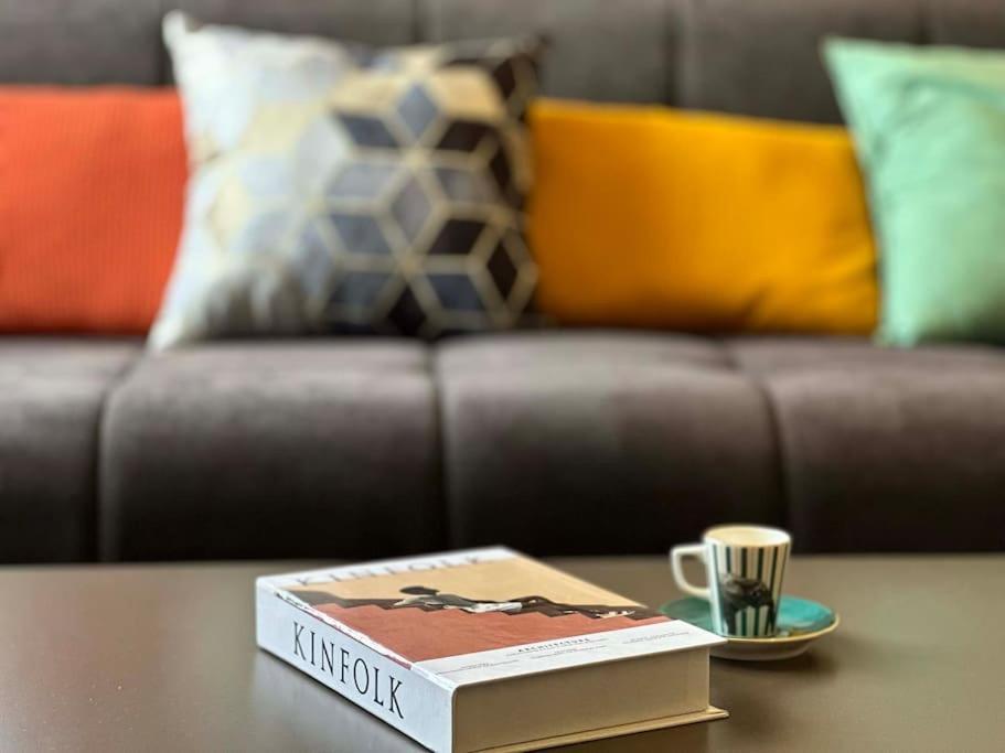 Apartment Modern Brand New With Pool & Cleopatra