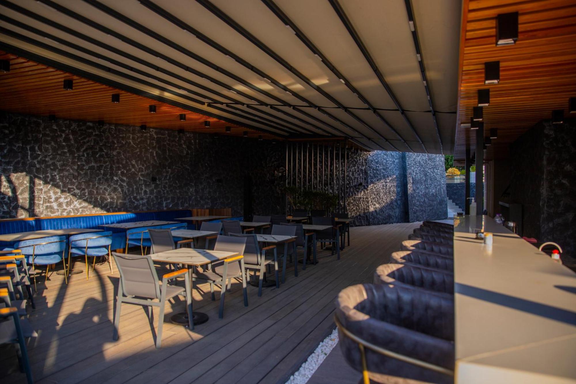 Aparthotel Antique Hills