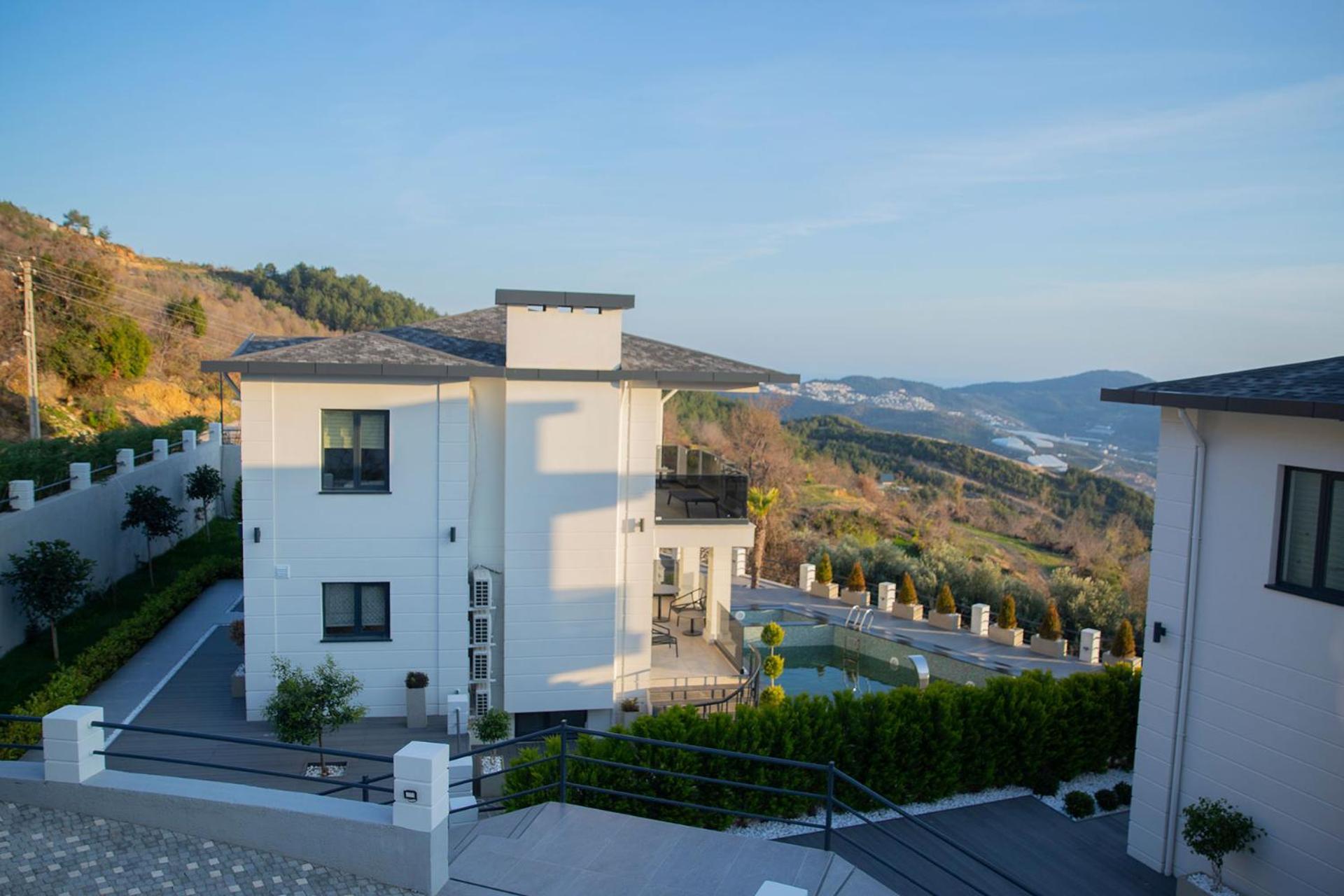 Antique Hills Aparthotel *