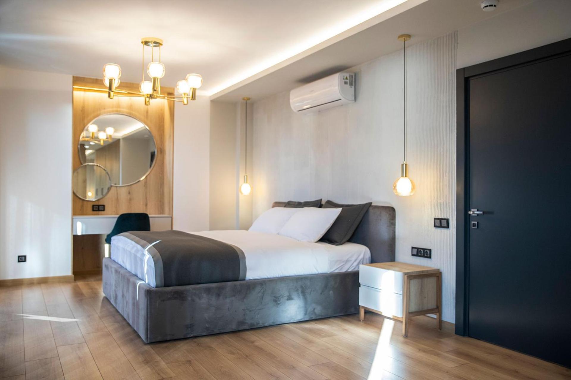 Antique Hills Aparthotel