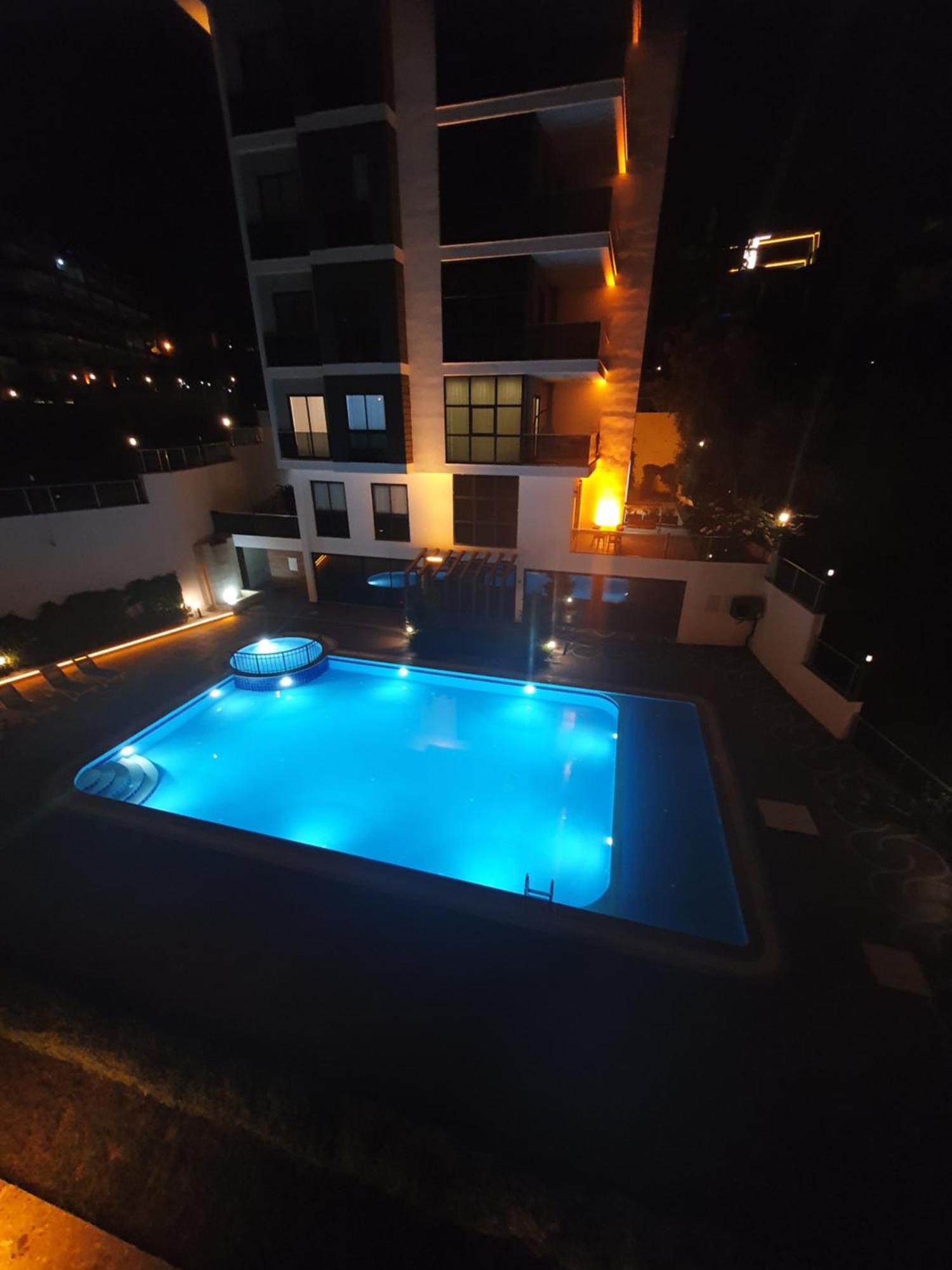 A Dream House With A Dream View In Royal Park *