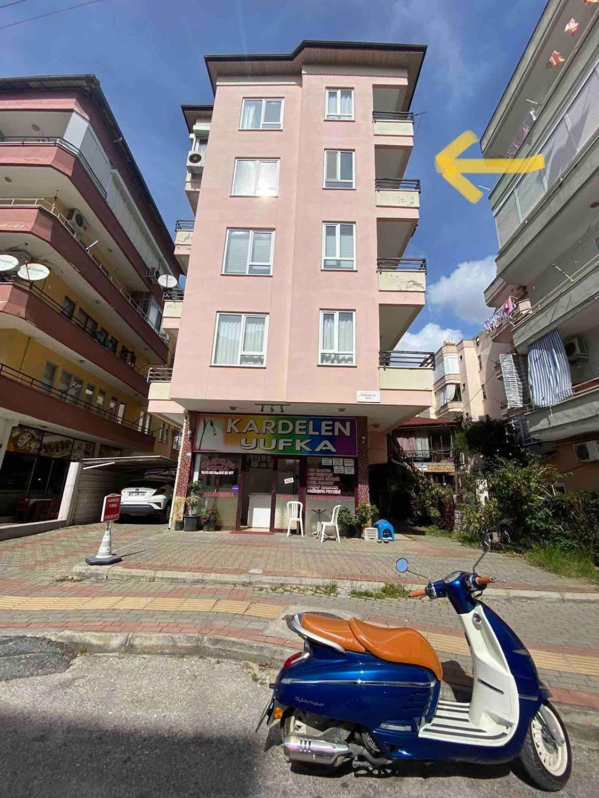 Appartement Merkezde Denize 100mt 2+1 Alanya