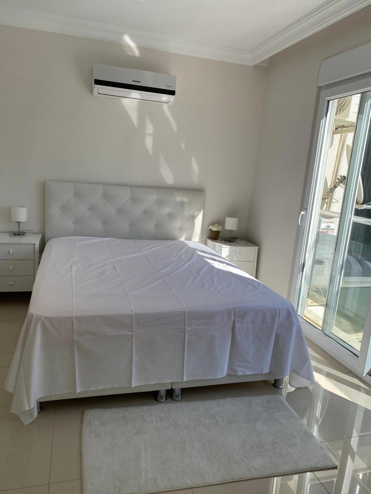 Kestel 100 Qm Teras, Pool