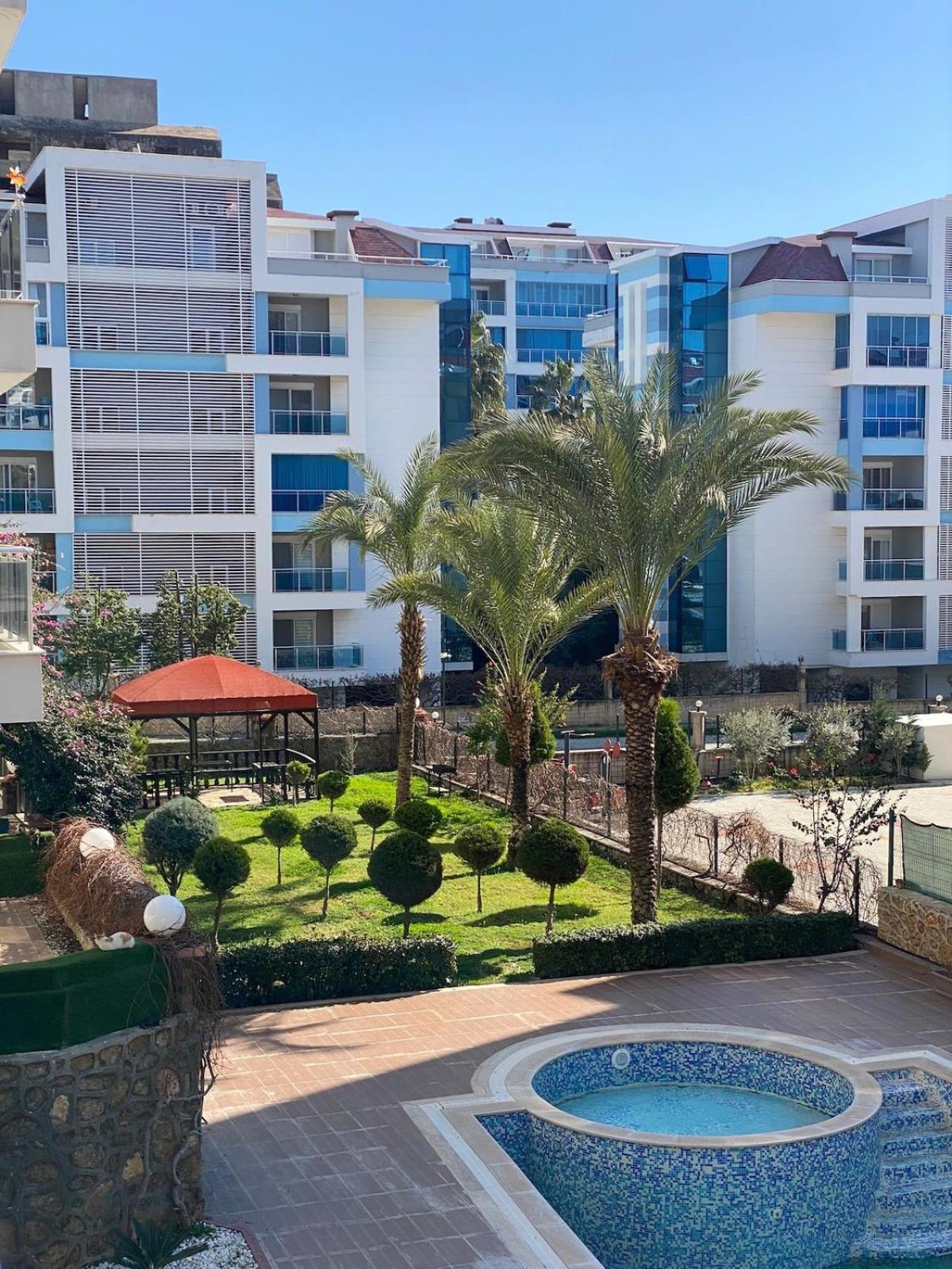 Kestel 100 Qm Teras, Pool Apartment *