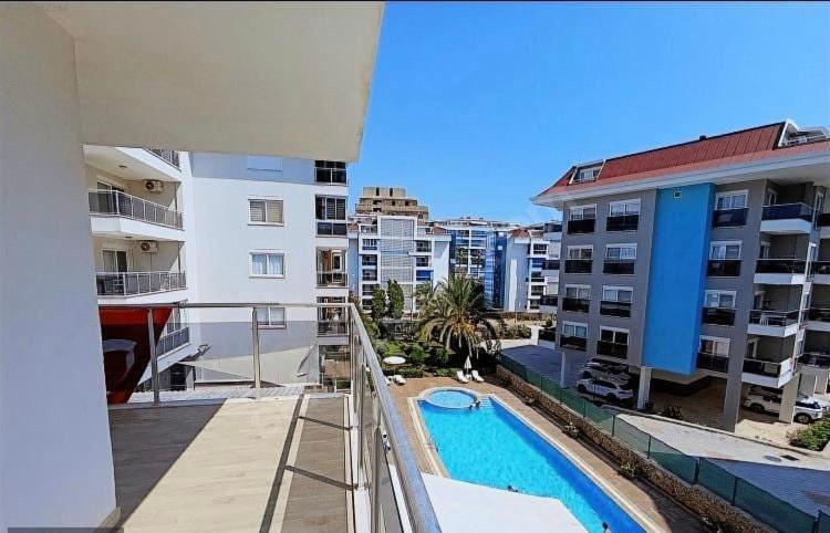 Kestel 100 Qm Teras, Pool Apartment *