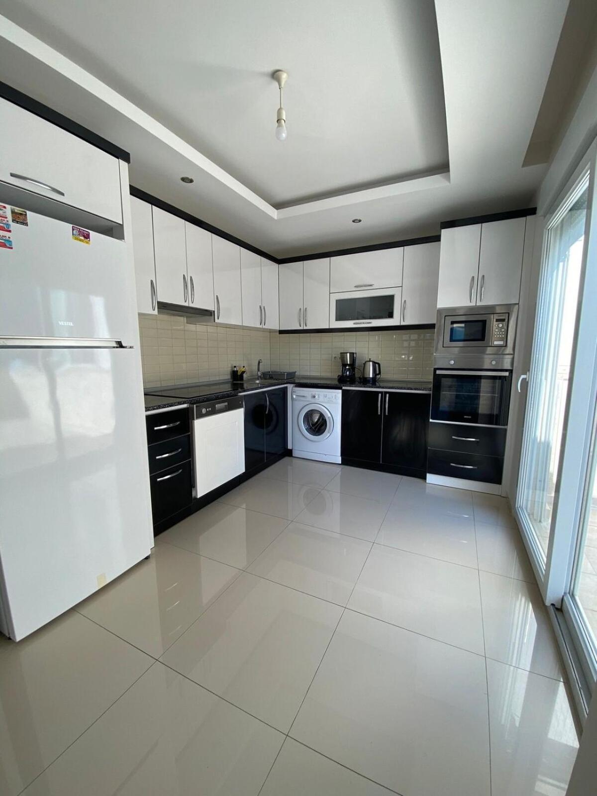 Apartment Kestel 100 Qm Teras, Pool *