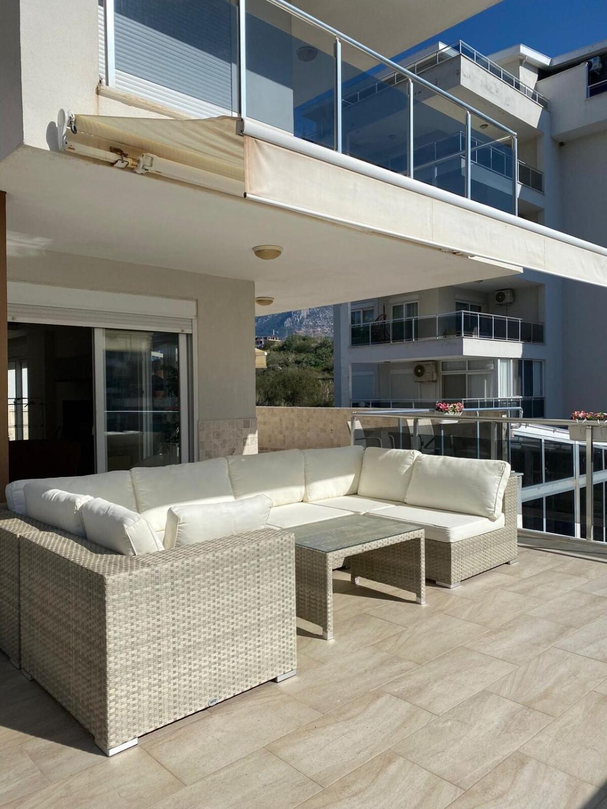 Kestel 100 Qm Teras, Pool Apartment *