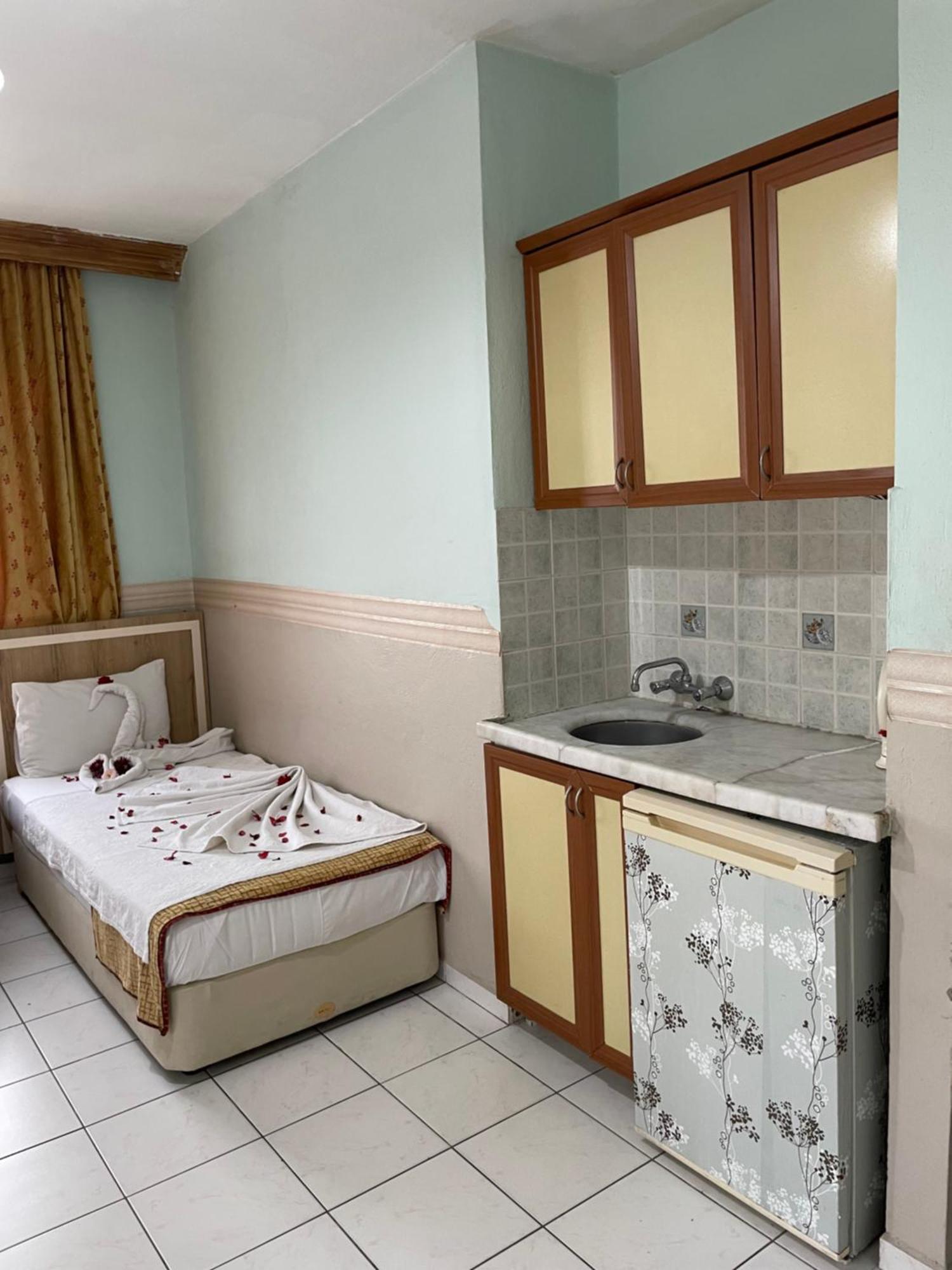 Best Life Apart Aparthotel 3*