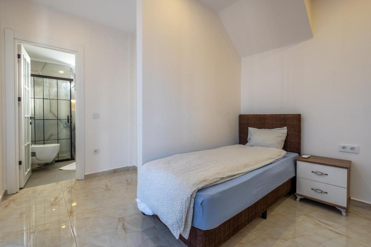 Duplex In The Heart Of Cleopatra, 200m To The Apartment *