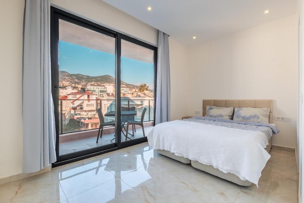 Duplex In The Heart Of Cleopatra, 200m To The Alanya