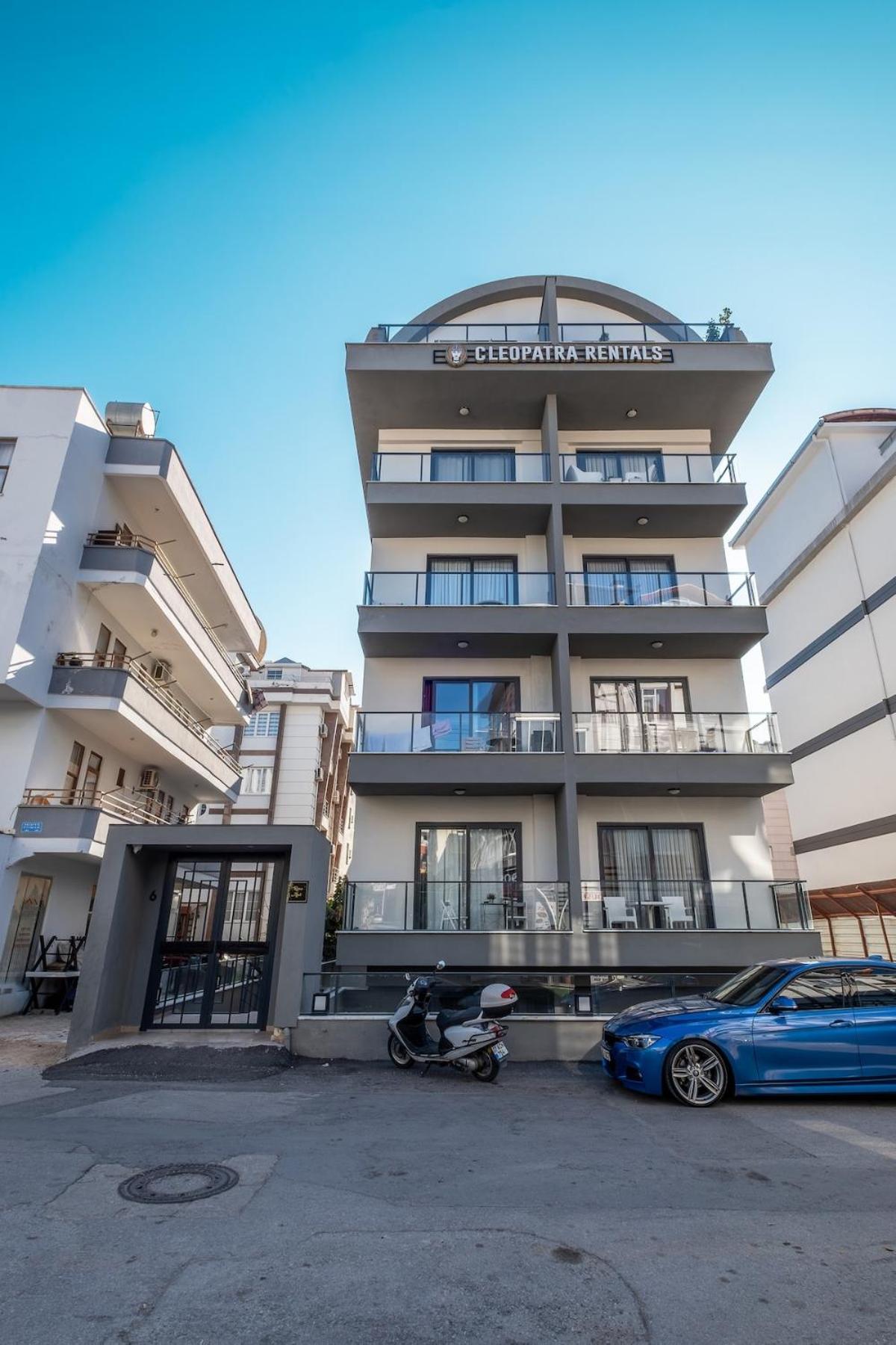 Duplex In The Heart Of Cleopatra, 200m To The Apartment
