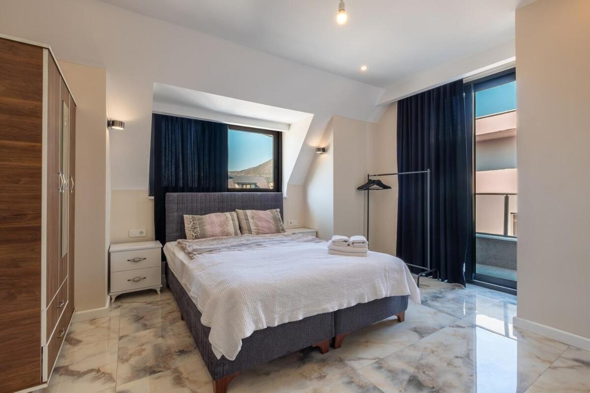 Duplex In Cleopatra, 200 M To The * Alanya
