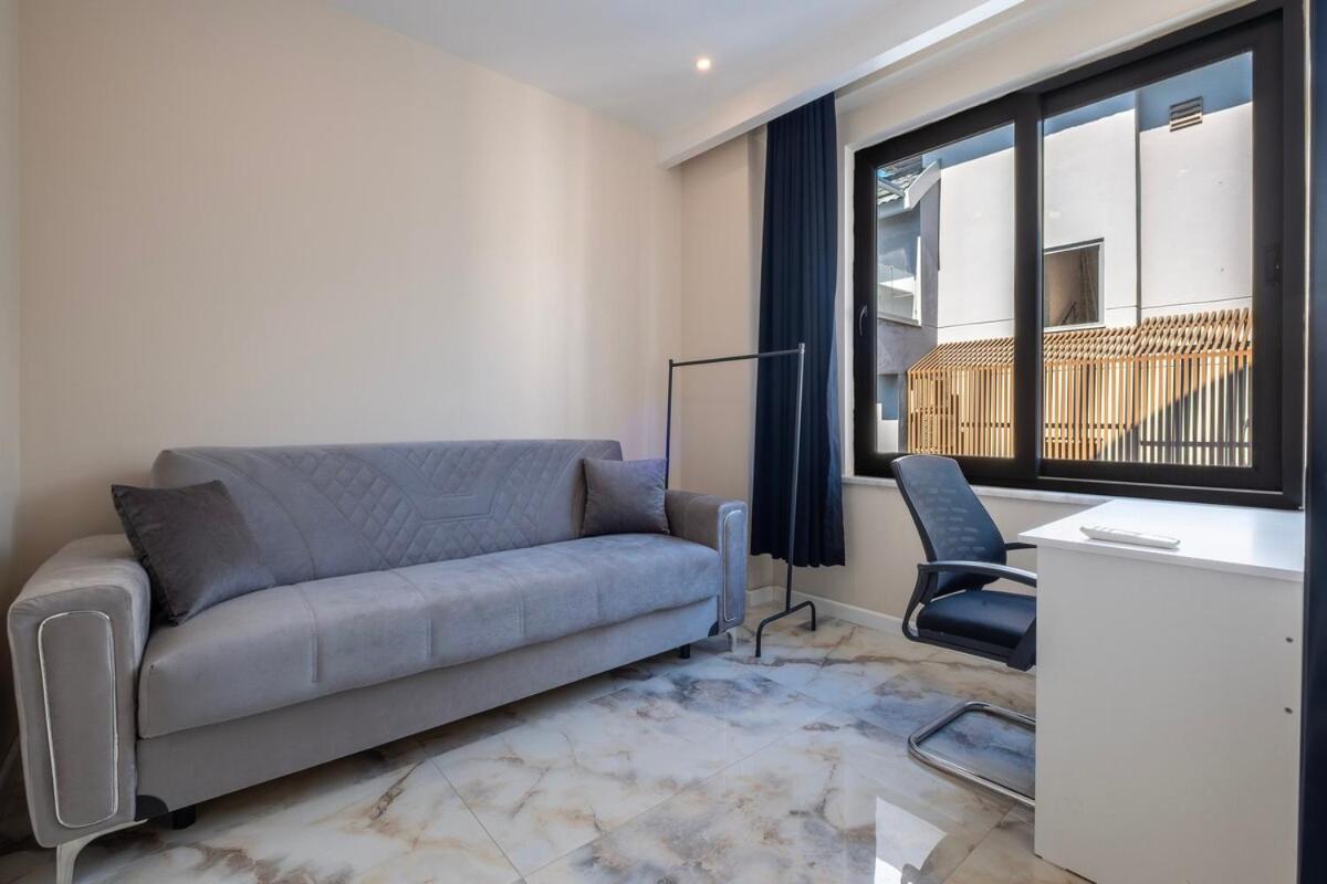 Duplex In Cleopatra, 200 M To The * Alanya
