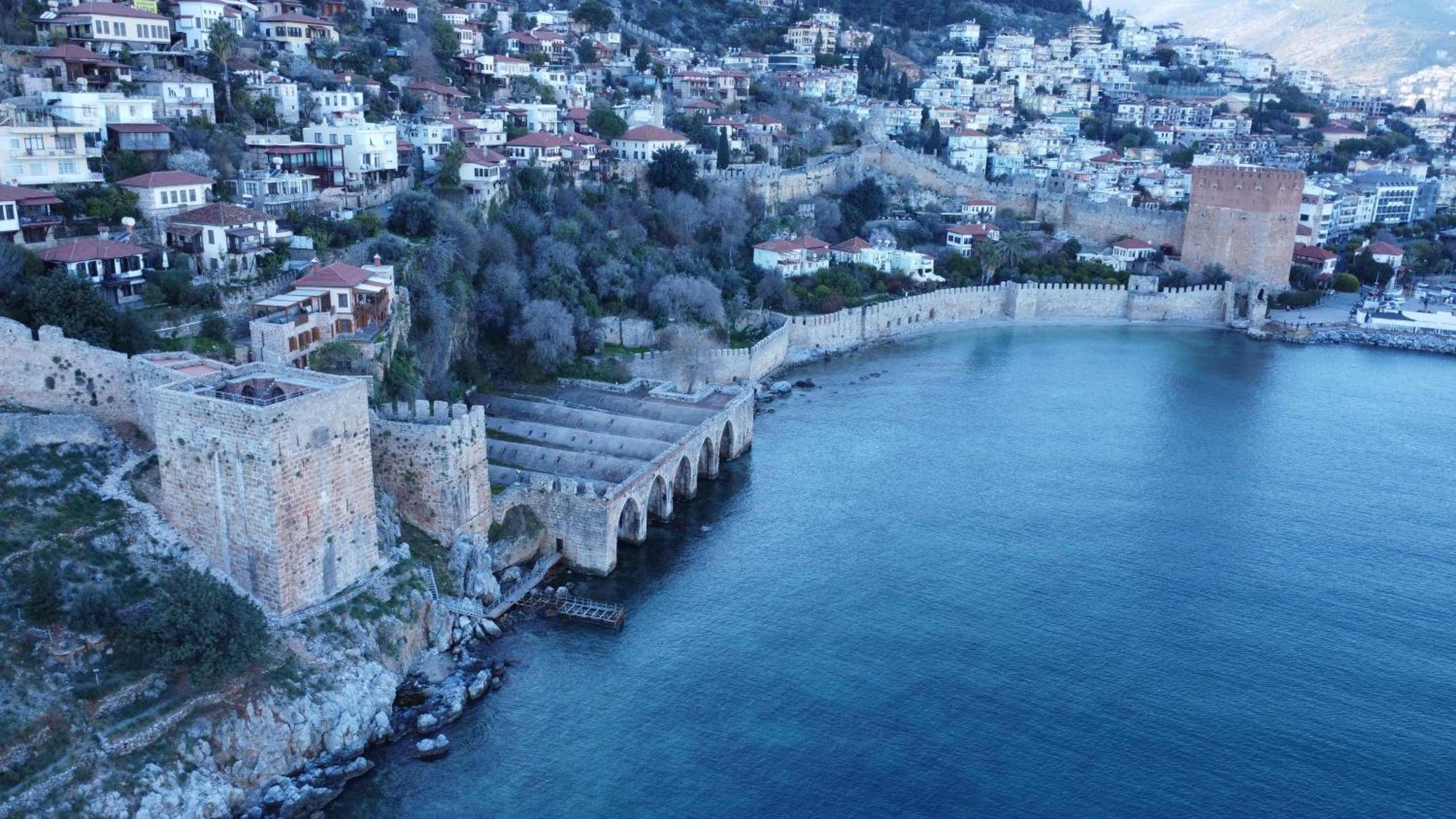 Villa Escape To History In A Stunning Stone House With Garden And Sea View In The Heart Of