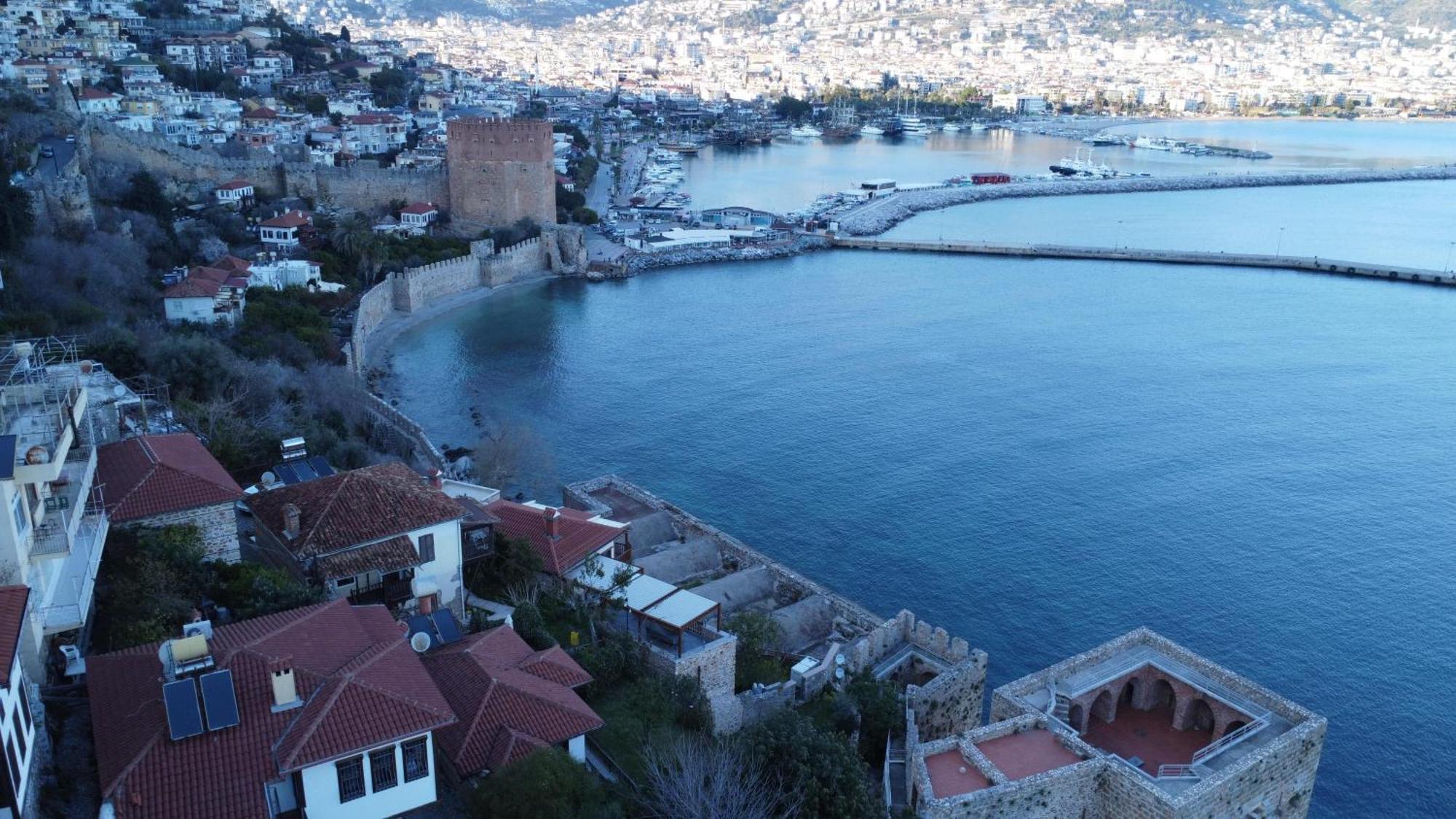 Escape To History In A Stunning Stone House With Garden And Sea View In The Heart Of Villa