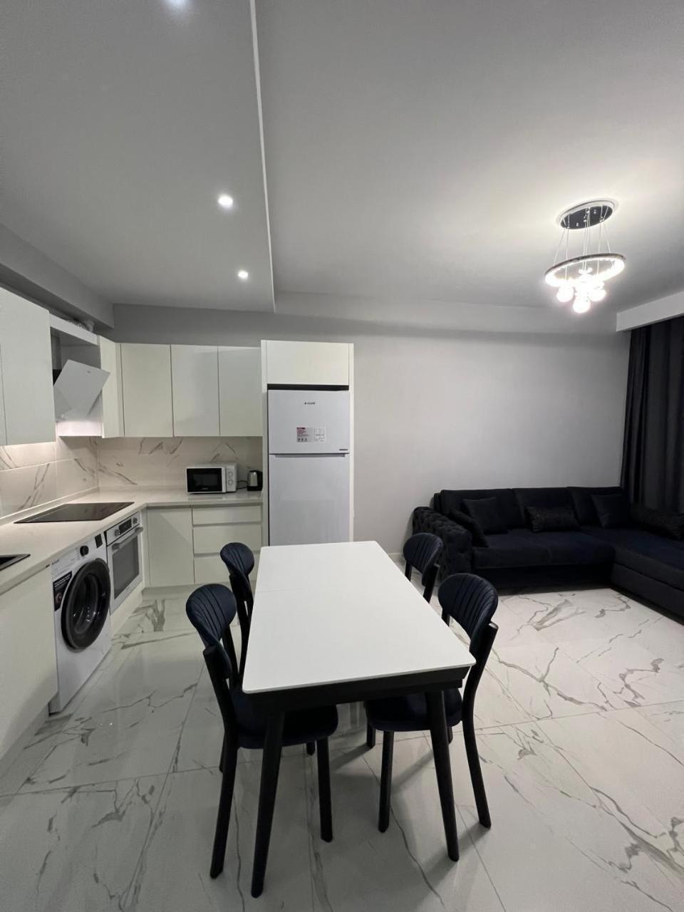 Daire Sa Apartments! 300m To The & Yekta Mall *