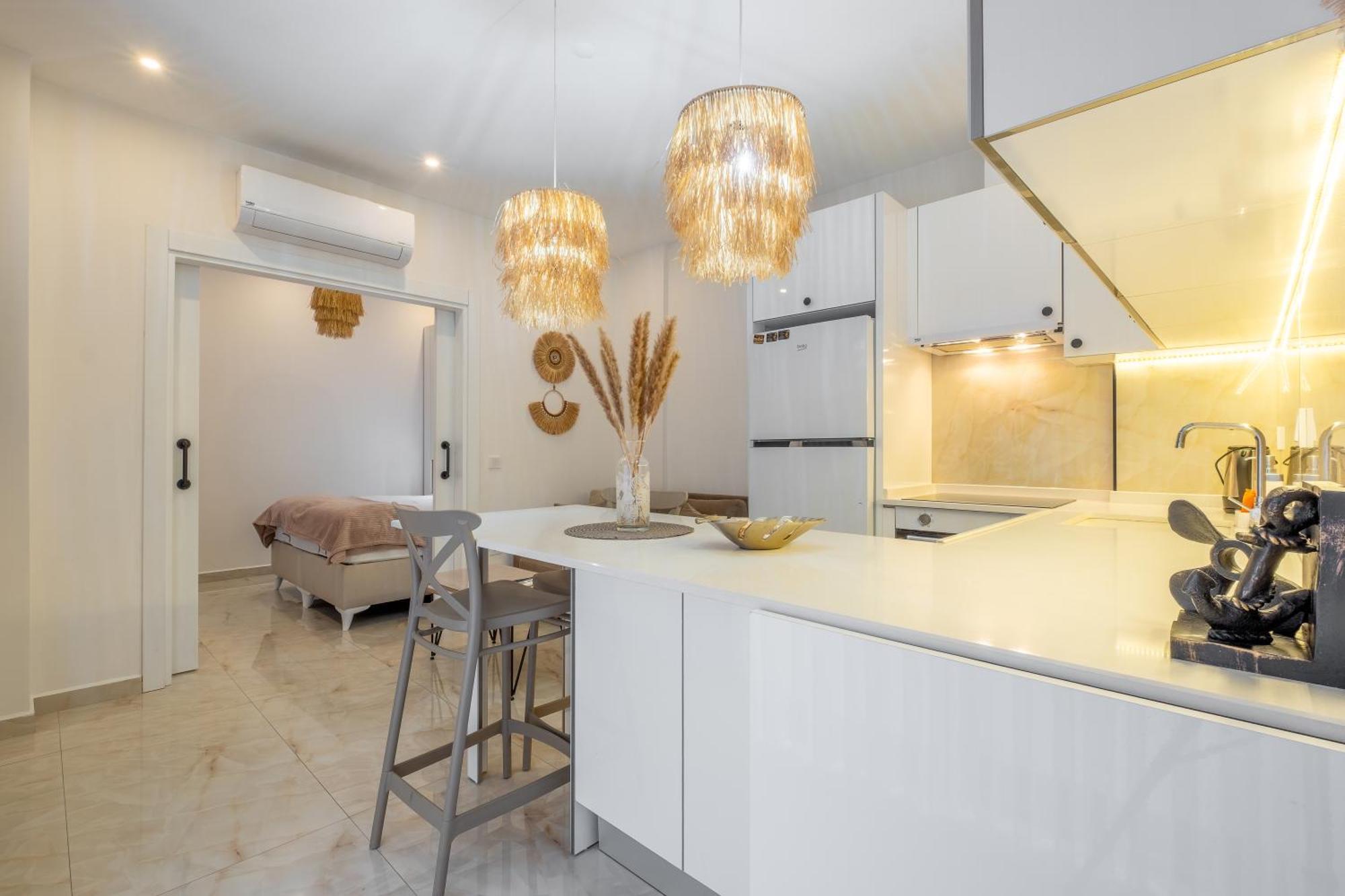 Rose 1 Fantastic 1+1 With Private Terrasse Alanya