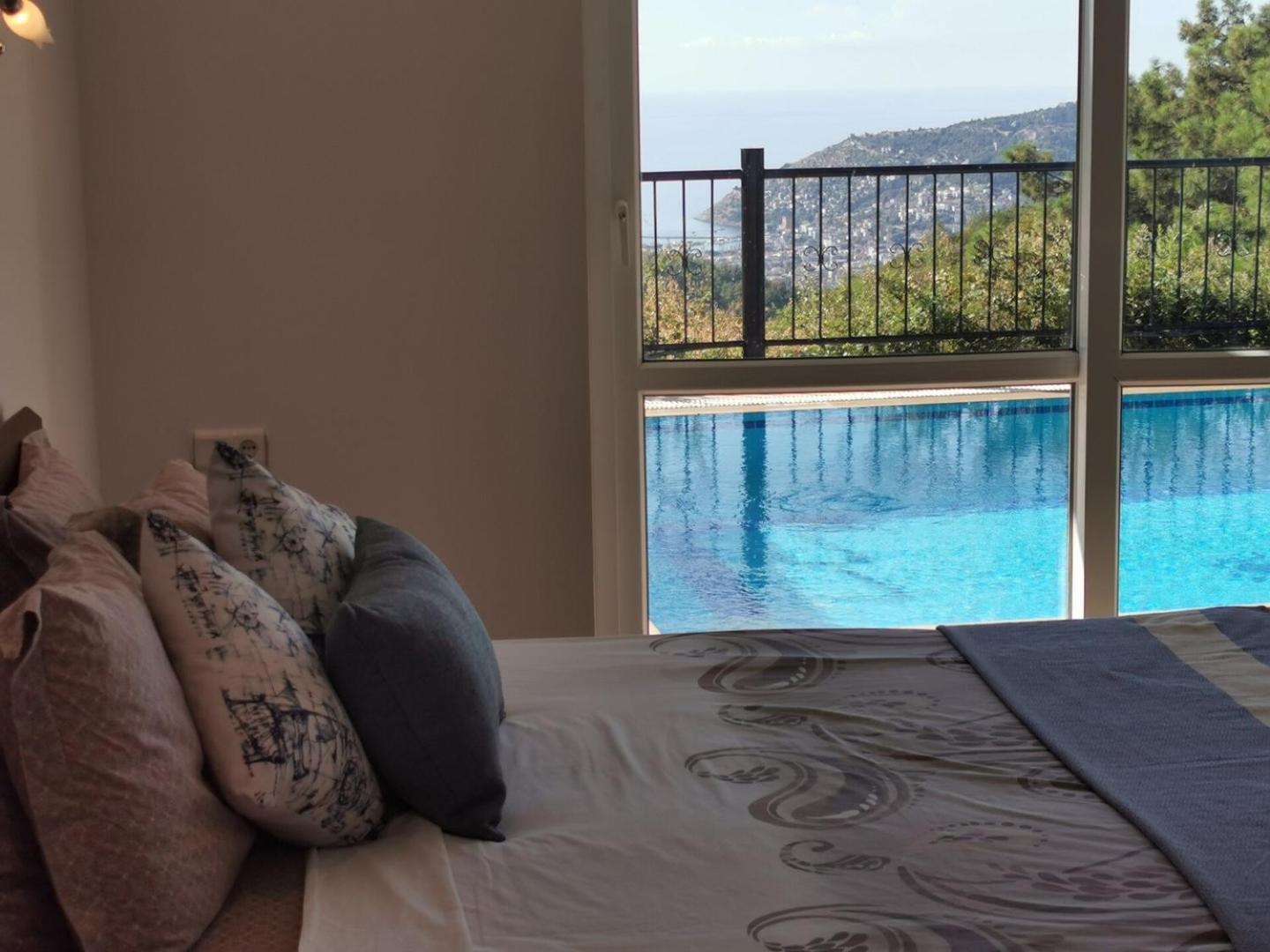 With A Pool And Jacuzzi * Alanya
