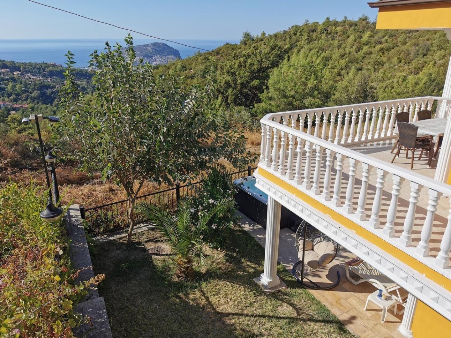 With A Pool And Jacuzzi Holiday home