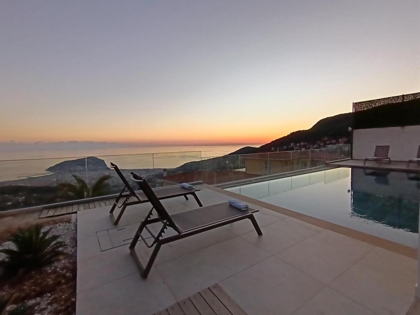 Charming With A Pool Holiday home