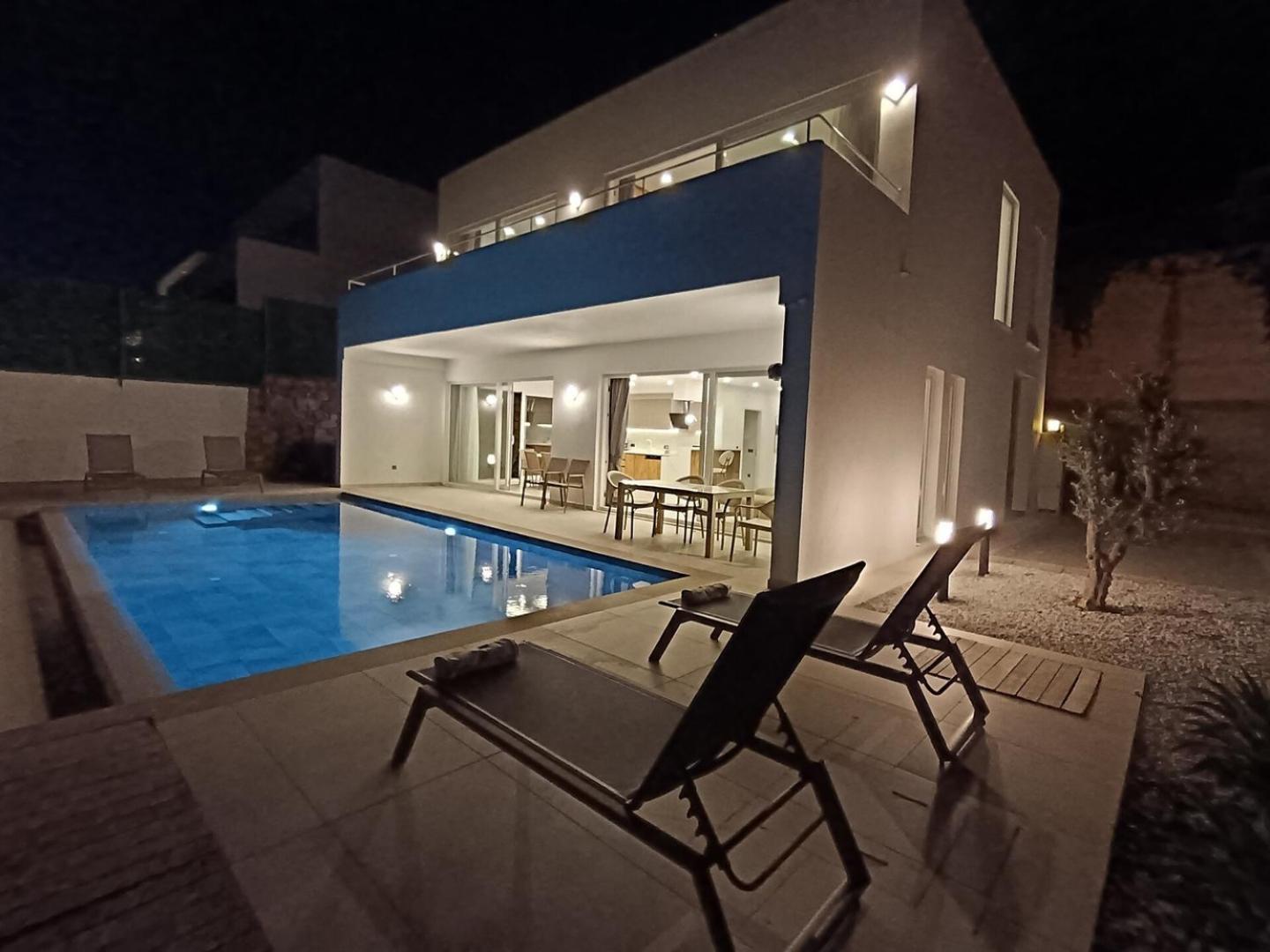 Charming With A Pool Holiday home *
