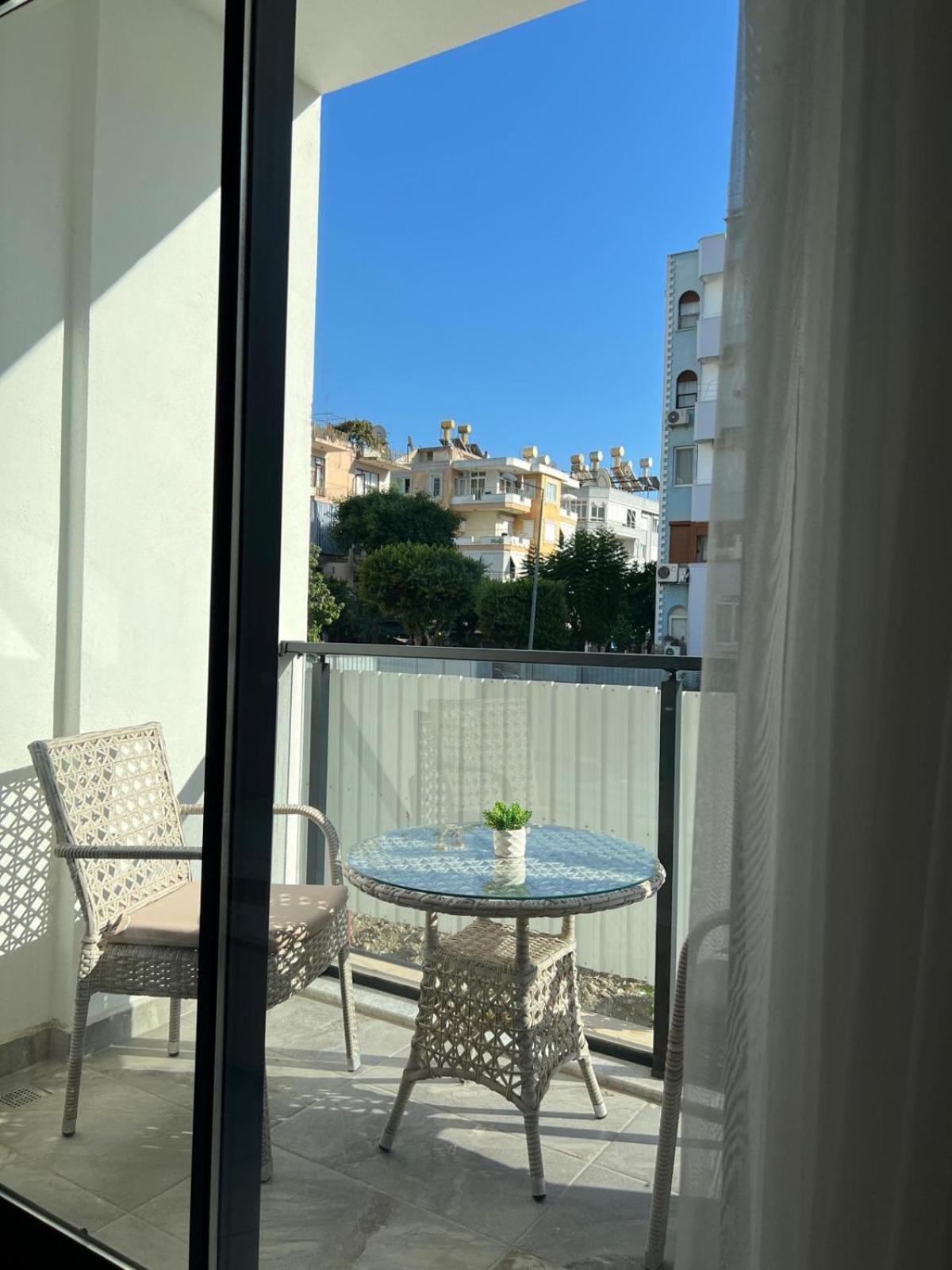 Apartment The Yacht Stylish 1 Bedroom Apartment, , Center, 250m To
