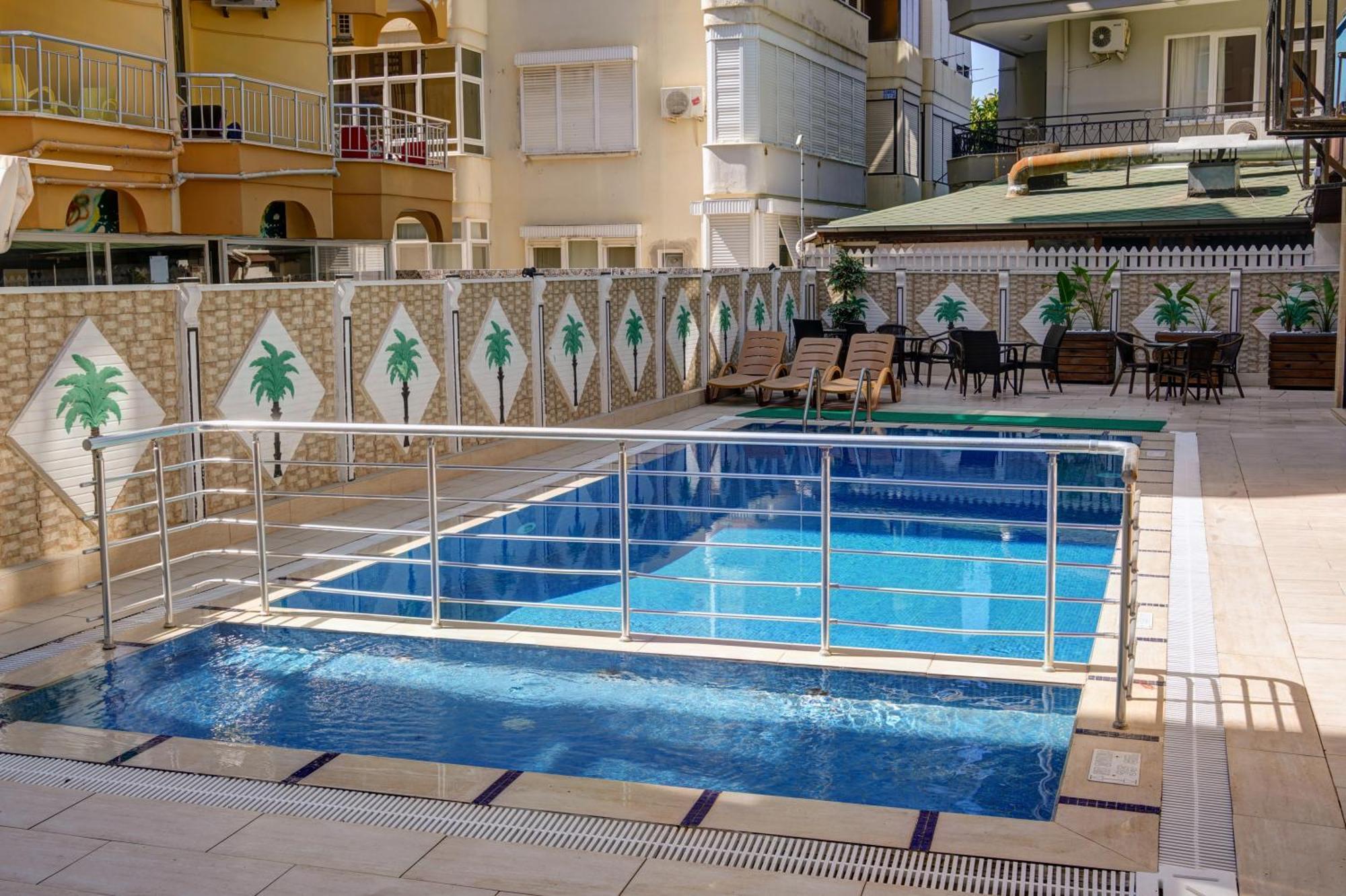 Hotel Anna Queen