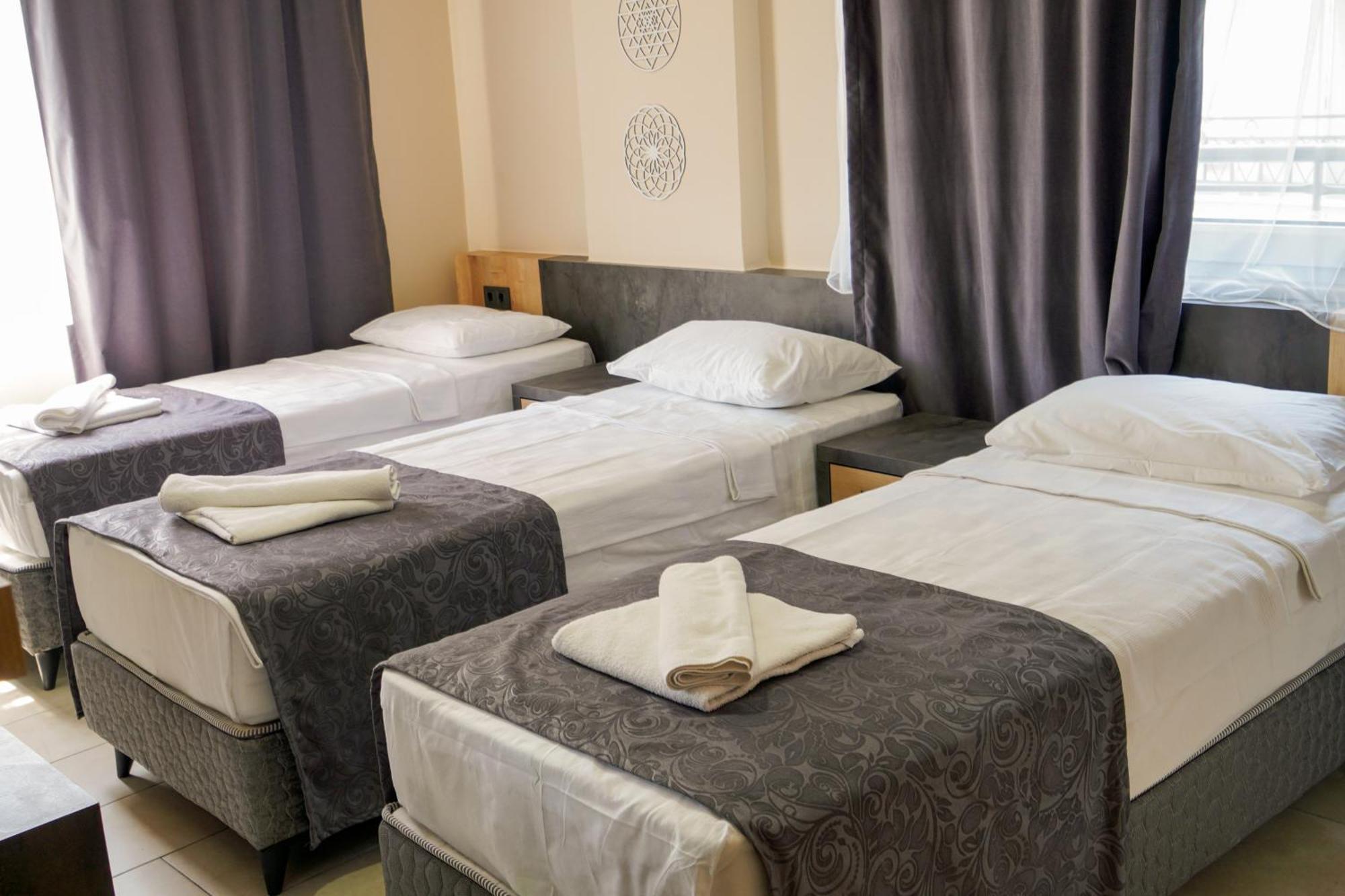 Hotel Anna Queen 3*